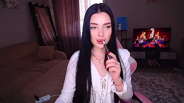   Malika   online show from April 30, 9:37 am