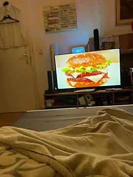 Snapshot of David19932908 chatting on January 29, 9:39 pm David19932908 online show from January 29, 9:39 pm