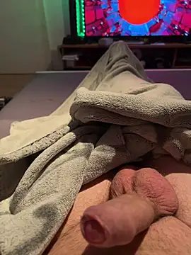 Snapshot of David19932908 chatting on February 10, 8:42 pm David19932908 online show from February 10, 8:42 pm