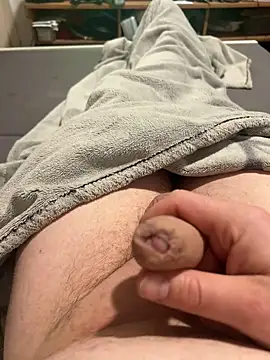 Snapshot of David19932908 chatting on March 3, 8:32 pm David19932908 online show from March 3, 8:32 pm