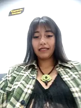 Snapshot of Scarlet_wd18 chatting on March 12, 2:52 am Scarlet wd18 online show from March 12, 2:52 am