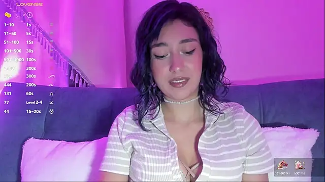 Snapshot of Scarlet_wd18 chatting on November 2, 5:32 am Scarlet wd18 online show from November 2, 5:32 am