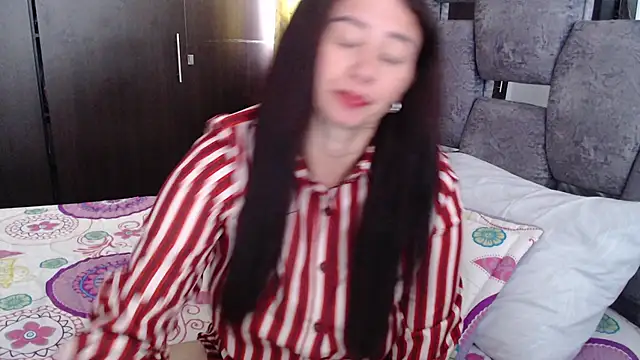 sara hott 1 online show from August 3, 4:22 pm