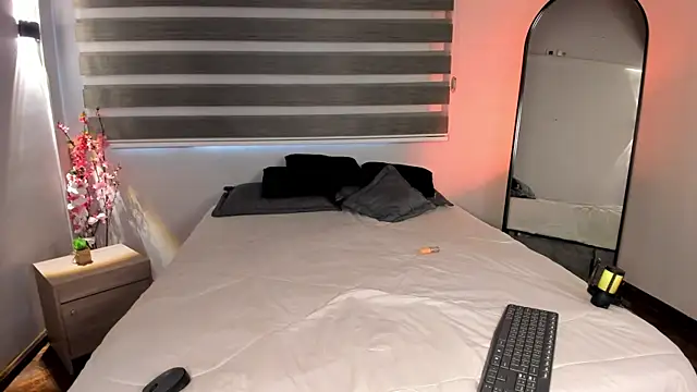 Snapshot of MERIDA_TAYLOR chatting on October 29, 1:13 pm MERIDA TAYLOR online show from October 29, 1:13 pm