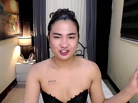 Snapshot of Yesha_harper chatting on June 30, 3:35 pm Yesha harper online show from June 30, 3:35 pm
