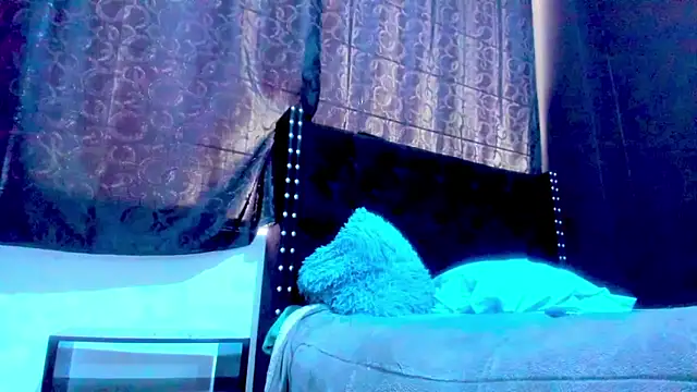 amareto queen online show from February 2, 7:23 pm