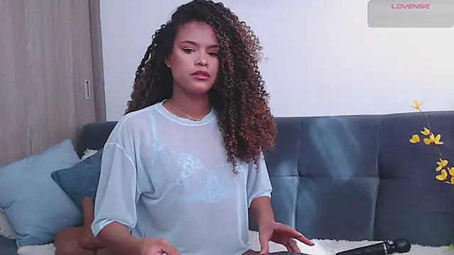 Amelia bss online show from October 21, 1:23 pm