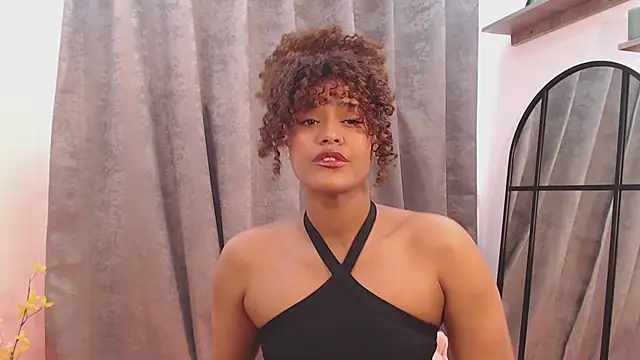Snapshot of Amelia_bss chatting on July 22, 2:53 pm Amelia bss online show from July 22, 2:53 pm