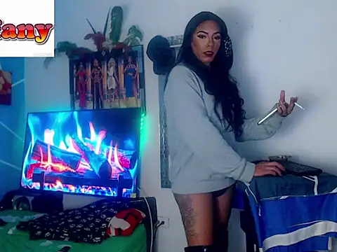 iris goddessofthesky online show from June 29, 10:15 am