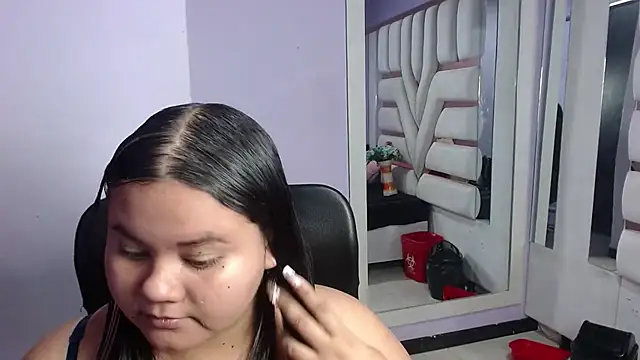 Snapshot of ValenTitis chatting on October 25, 9:09 pm ValenTitis online show from October 25, 9:09 pm