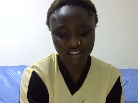 Snapshot of sweet_caci chatting on July 22, 3:15 pm sweet caci online show from July 22, 3:15 pm