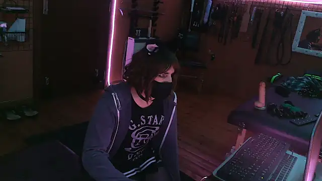 Snapshot of Ginny-the-bdsm-nympho chatting on November 13, 5:56 pm Ginny-the-bdsm-nympho online show from November 13, 5:56 pm