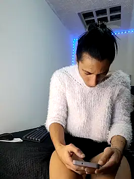 anna dolls  online show from June 10, 1:17 am