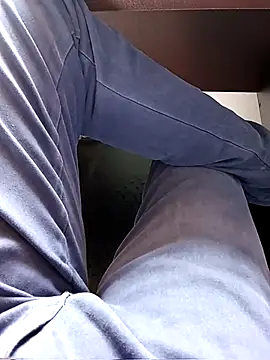 robinsan1010 online show from March 5, 9:38 am