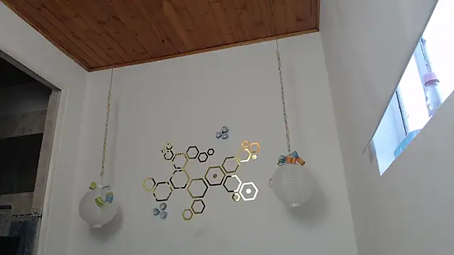 adriscute online show from March 2, 10:59 pm