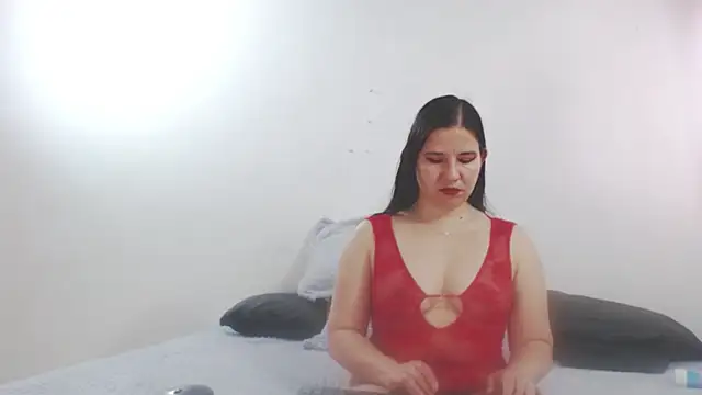 Snapshot of zohe_ chatting on October 16, 2:40 pm zohe online show from October 16, 2:40 pm