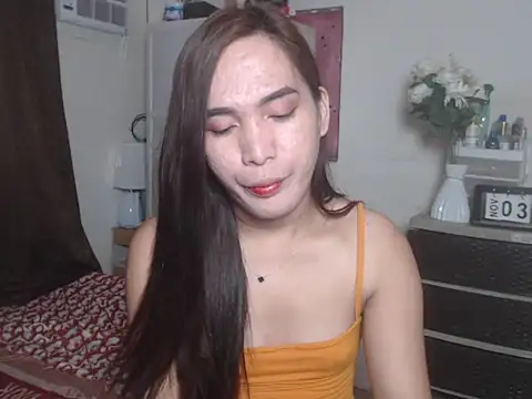 Snapshot of Msyensmith chatting on November 3, 4:58 am Msyensmith online show from November 3, 4:58 am