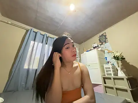 Snapshot of Msyensmith chatting on July 22, 5:21 am Msyensmith online show from July 22, 5:21 am