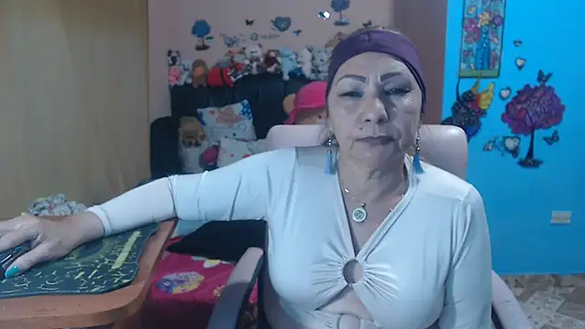 milfeddy  online show from May 18, 12:07 am