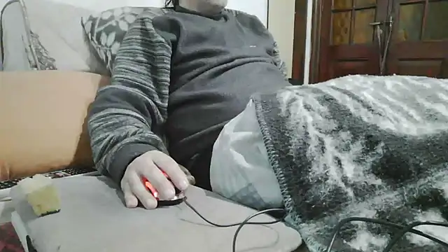 messi syssy online show from May 18, 10:59 pm