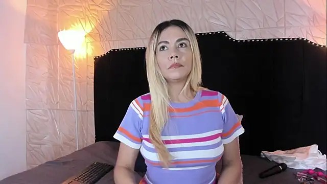 JennyRouse01 online show from September 18, 11:12 am