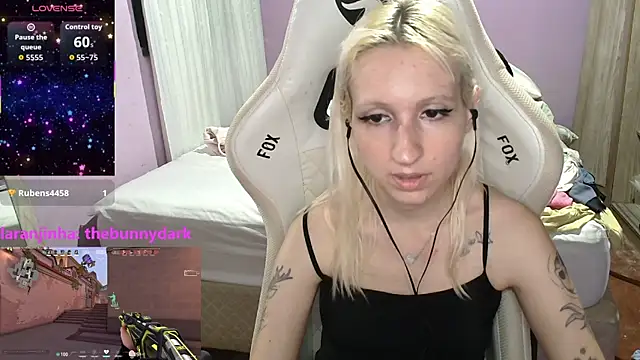 Snapshot of bunnydark00 chatting on November 21, 12:32 am bunnydark00 online show from November 21, 12:32 am