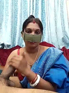 Snapshot of Queen_Dolly chatting on December 17, 5:58 pm Queen Dolly online show from December 17, 5:58 pm