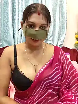 Snapshot of Queen_Dolly chatting on February 25, 5:58 pm Queen Dolly online show from February 25, 5:58 pm