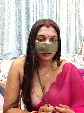 Snapshot of Queen_Dolly chatting on March 19, 5:50 pm Queen Dolly online show from March 19, 5:50 pm