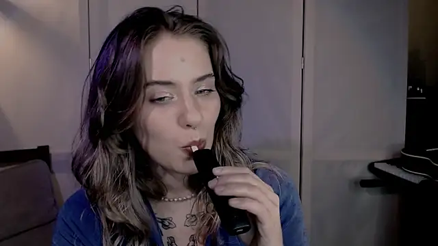 risha laas online show from January 16, 8:57 pm