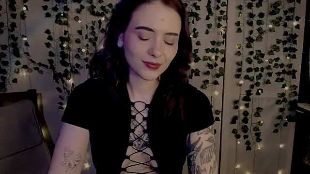 Snapshot of risha_laas chatting on March 21, 10:39 pm risha laas online show from March 21, 10:39 pm