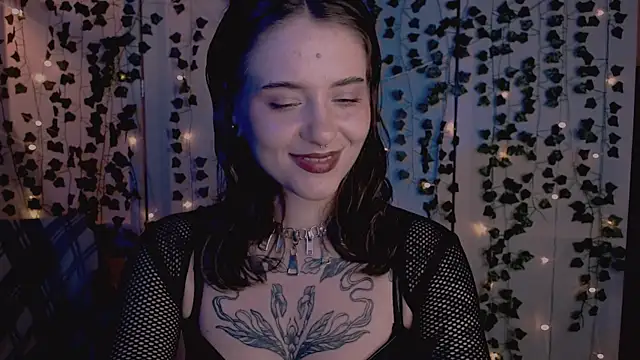 Snapshot of risha_laas chatting on October 2, 8:16 pm risha laas online show from October 2, 8:16 pm