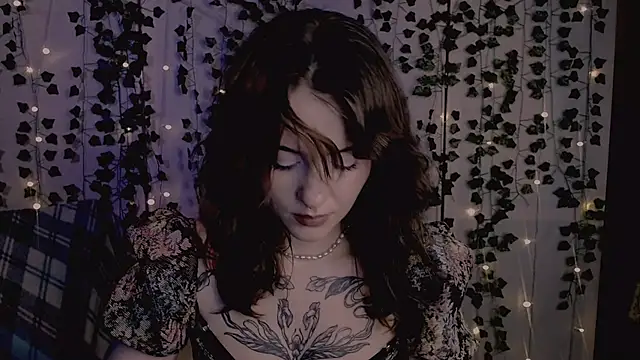 Snapshot of risha_laas chatting on November 7, 8:31 pm risha laas online show from November 7, 8:31 pm