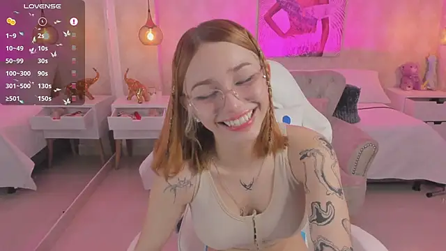 LITTLE-VIVI online show from March 5, 10:11 am