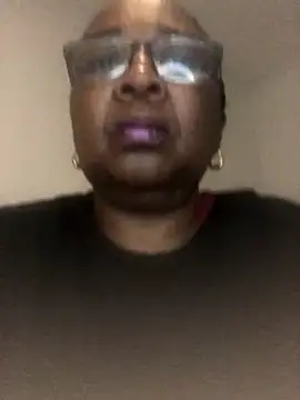 Snapshot of KinkyRicoSaisyours chatting on December 14, 5:18 pm KinkyRicoSaisyours online show from December 14, 5:18 pm