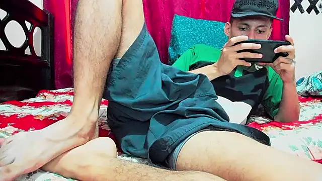 Snapshot of davidlatin66 chatting on October 4, 6:50 pm davidlatin66 online show from October 4, 6:50 pm