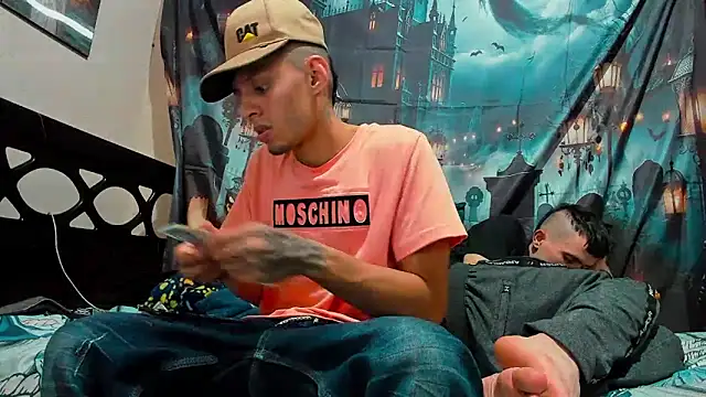 Snapshot of davidlatin66 chatting on November 8, 2:56 am davidlatin66 online show from November 8, 2:56 am