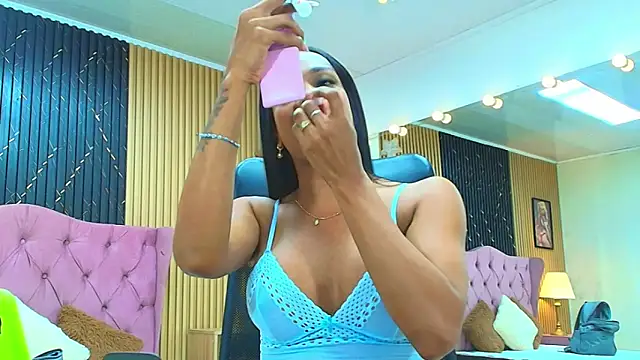 BARBIE BROWNN online show from June 12, 1:54 pm