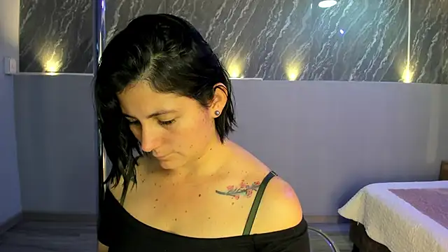 SarahDeyvis online show from February 6, 2:04 pm