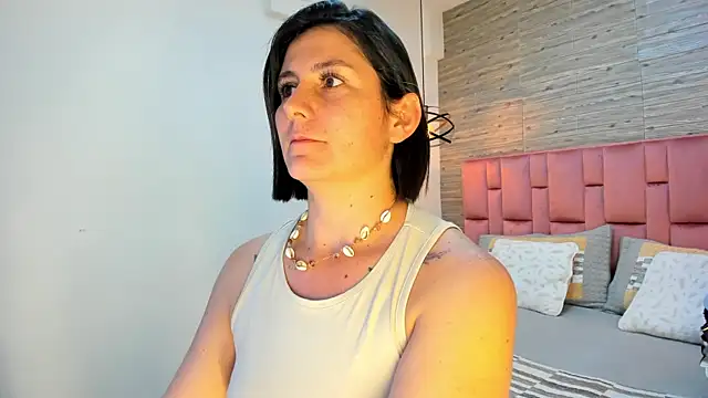 SarahDeyvis online show from February 14, 7:33 pm