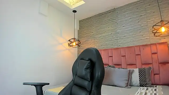 SarahDeyvis online show from October 15, 1:44 pm