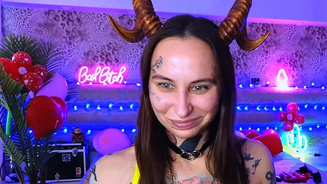 Snapshot of Cool_Freak_ chatting on February 15, 10:00 am Cool Freak online show from February 15, 10:00 am