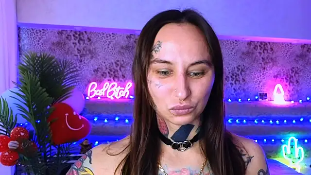 Snapshot of Cool_Freak_ chatting on February 22, 10:29 am Cool Freak online show from February 22, 10:29 am