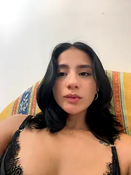 Snapshot of Ale_Lewis chatting on November 13, 6:07 pm Ale Lewis online show from November 13, 6:07 pm