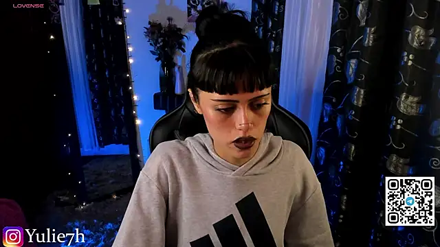  Jessy Moon  online show from August 1, 11:58 pm