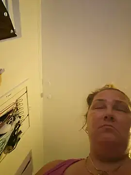 Snapshot of SexyNikki6969 chatting on June 16, 10:40 am SexyNikki6969 online show from June 16, 10:40 am
