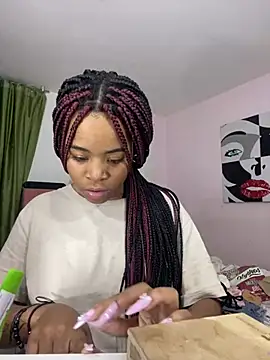 Snapshot of Mia_damm chatting on January 1, 12:32 am Mia damm online show from January 1, 12:32 am