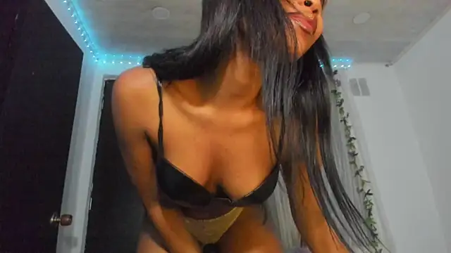 Snapshot of Mia_damm chatting on March 4, 6:58 am Mia damm online show from March 4, 6:58 am