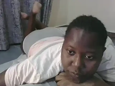 Snapshot of 10sexymelo69_ chatting on March 16, 4:52 am 10sexymelo69 online show from March 16, 4:52 am