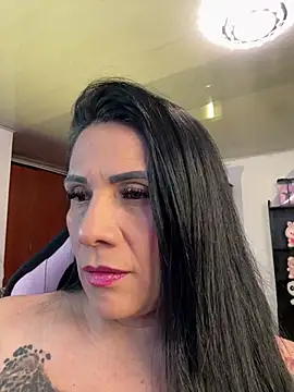 Snapshot of saaalome_1 chatting on June 7, 6:11 pm saaalome 1 online show from June 7, 6:11 pm